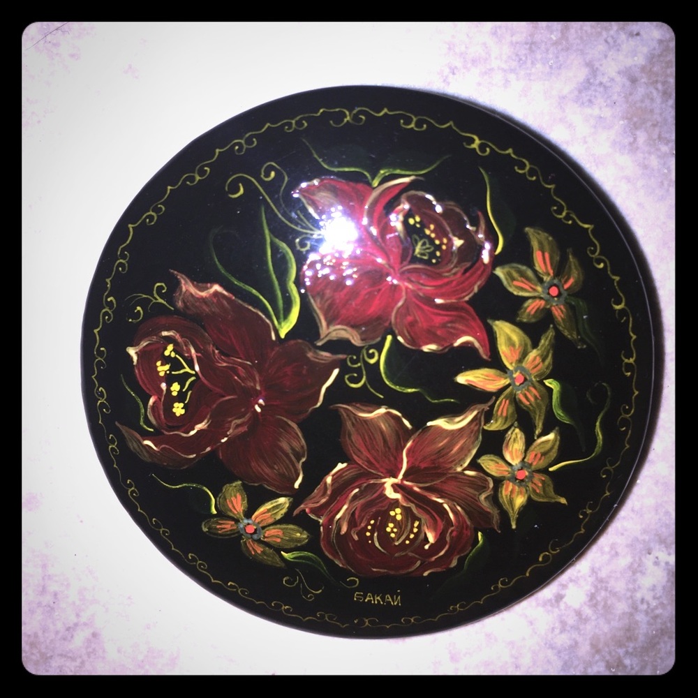 Beautiful vintage Handmade Ukrainian lacquer brooch